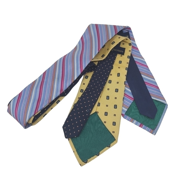 Tommy Hilfiger | Men's Lot of Two Mixed Print Silk Vintage Neckties - Picture 9 of 13